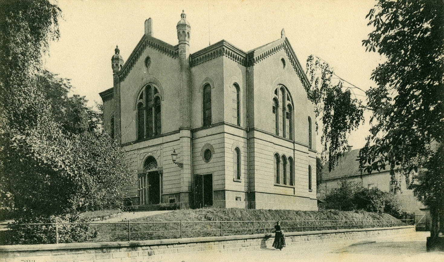 ERINNERUNG<br>Indem wir zurückblicken<br>Alte Synagoge Freiburg um 1900